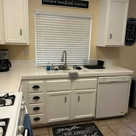 Walking Distance To Stagecoach Villa Indio Luaran gambar