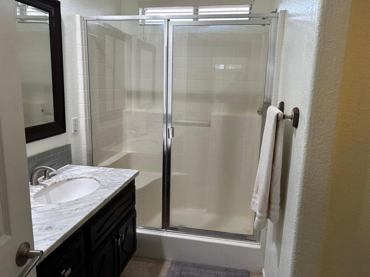 Walking Distance To Stagecoach Villa Indio Luaran gambar